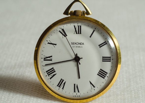 reparar reloj valencia, ¿Cuánto tiempo lleva reparar un reloj?, Fornituras Germanías